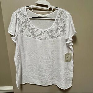 Juniper + Lime Sz L White Lace Detail Women's Top NWT